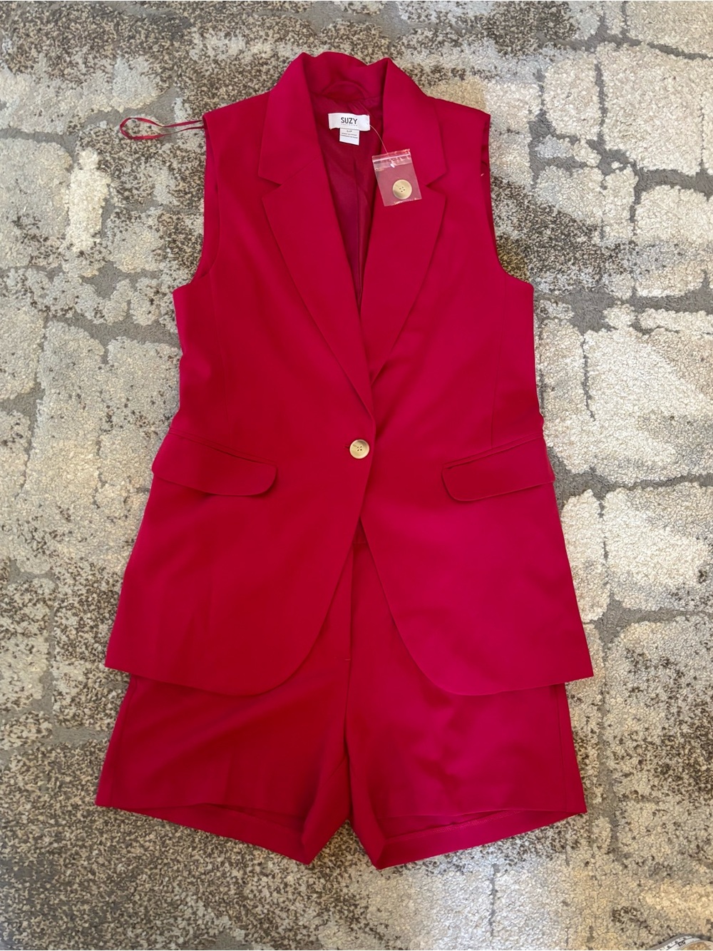 New Suzy Shier Sleeveless Blazer and Shorts Set in Bright Magenta